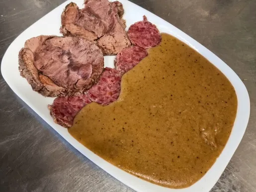 Cotechino, lesso e pearà